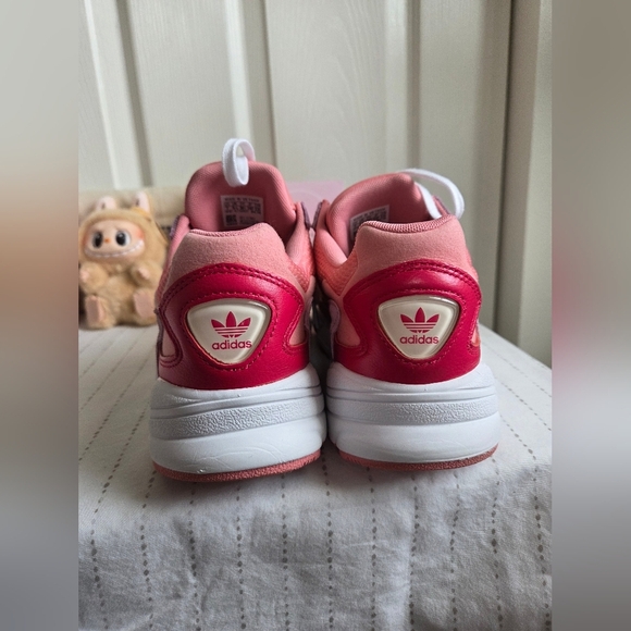 Adidas Falcon Size 7 Women's Pink Sneakers Shoes EF1964 - Picture 3 of 11